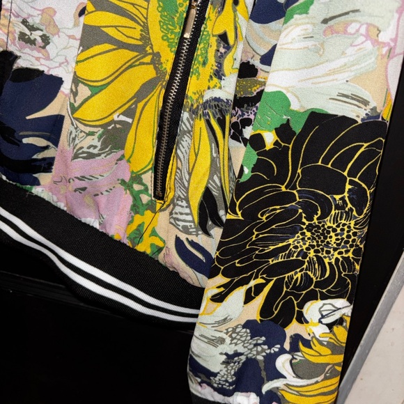 Ashley Stewart Floral Bomber Jacket - Yellow, Black & Pink Women Size 22/24 3XL - Picture 5 of 7
